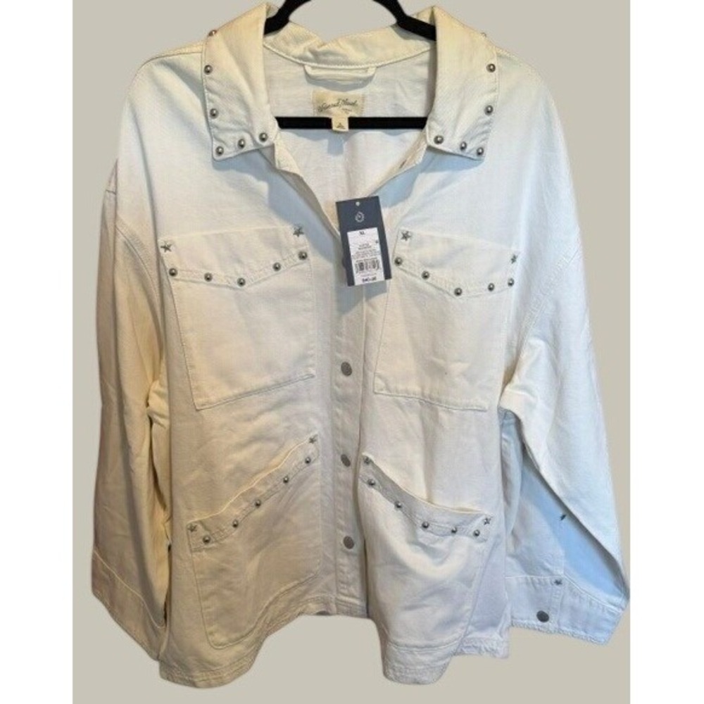 Universal Thread Womens XL White Studded Star Denim Jacket Oversized Chore Coat